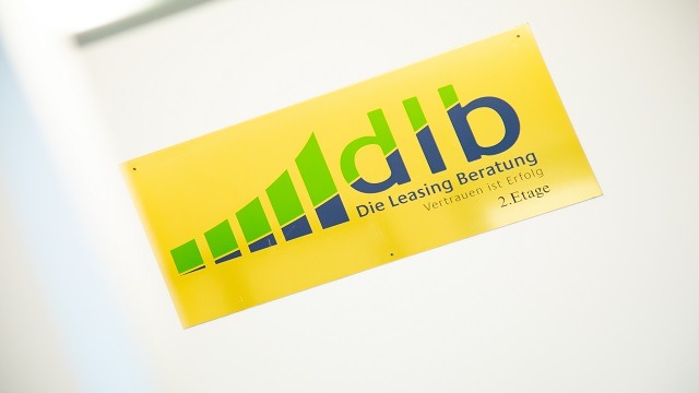 DLB Logo Schild